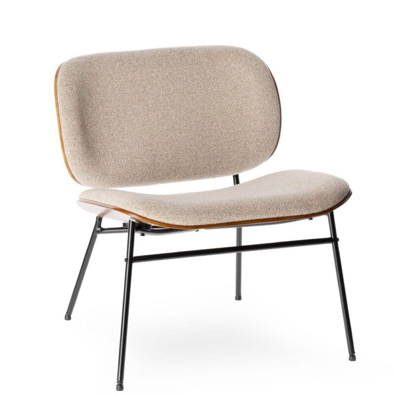 Fauteuil Kuji Beige Bois Athezza — velours beige, piétement chêne massif