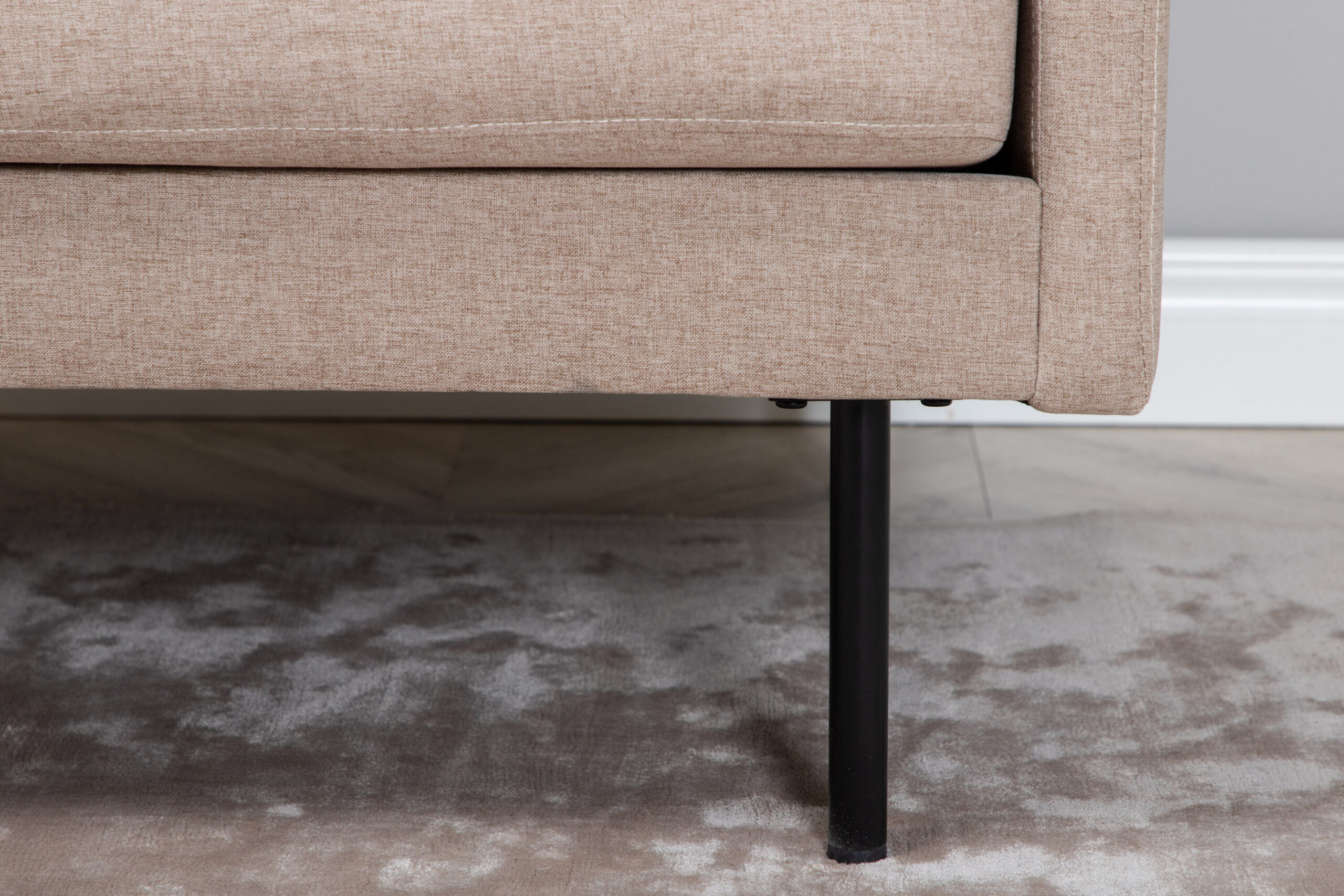 Fauteuil Zoom - Tissu marron et pieds noirs – Image 5