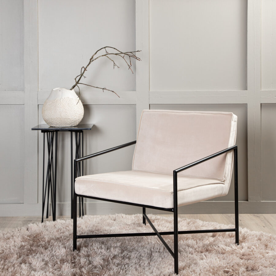 Fauteuil Rakel - Velours beige et pieds noirs