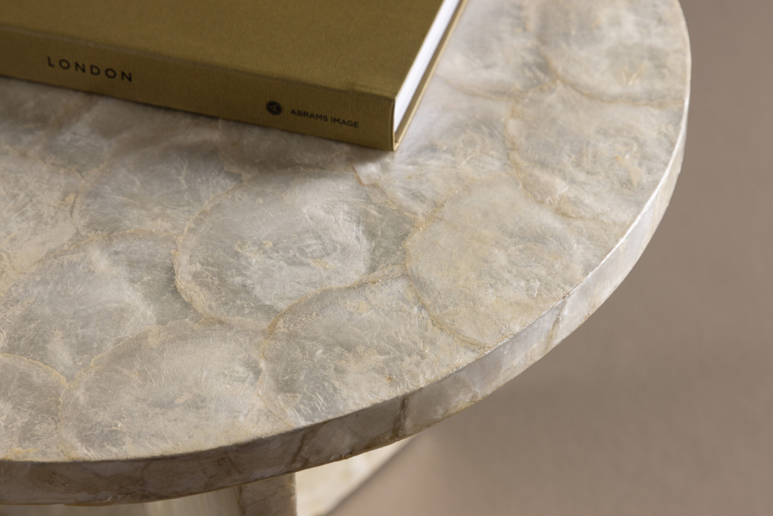 Table basse Smögen - ø40 cm - Capiz / Naturel – Image 2