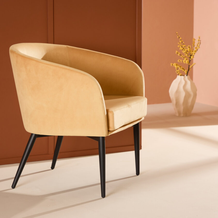 Fauteuil Fluffy - Velours jaune et pieds noirs