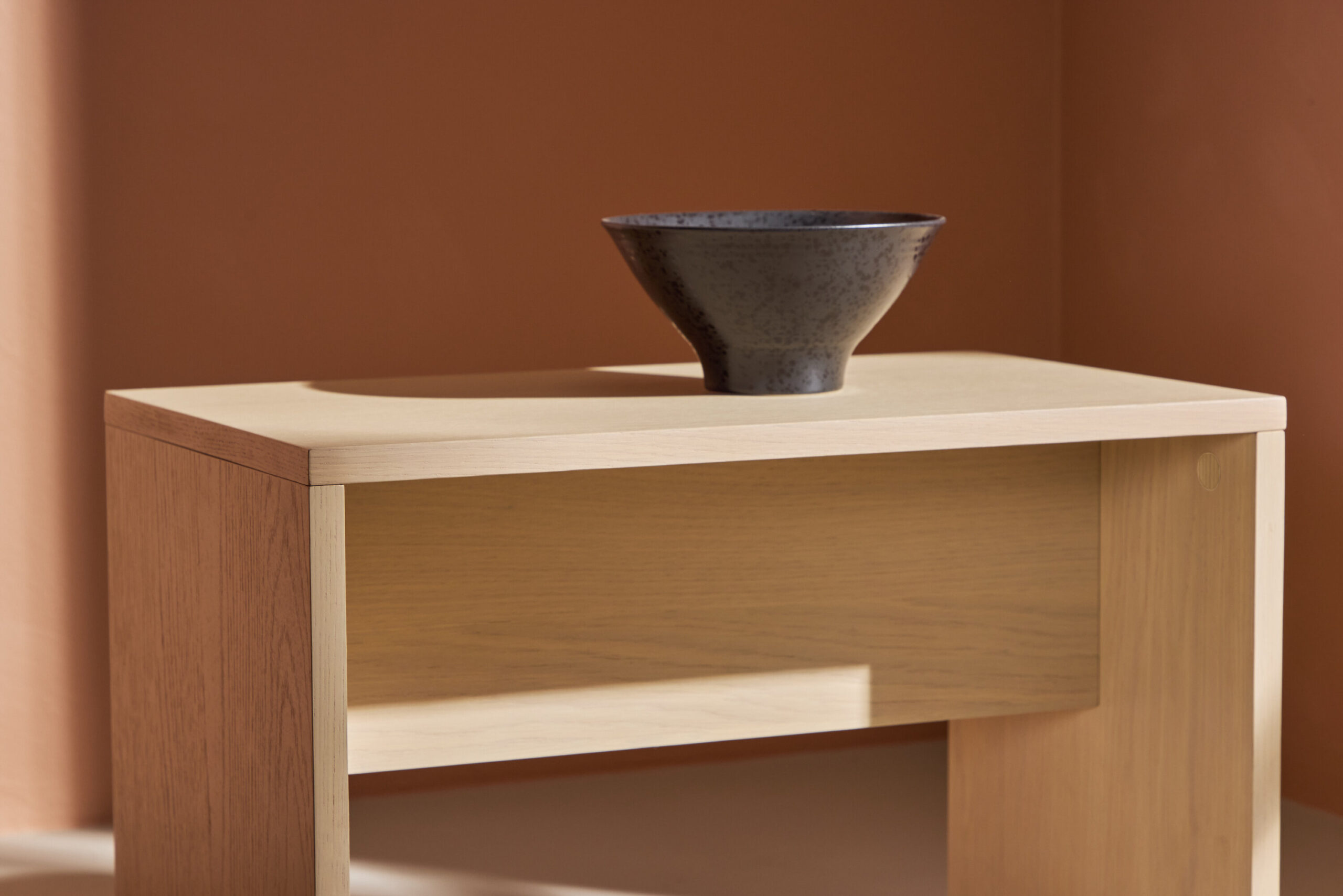 Table d’appoint Juni - Aspect bois blanchi – Image 2