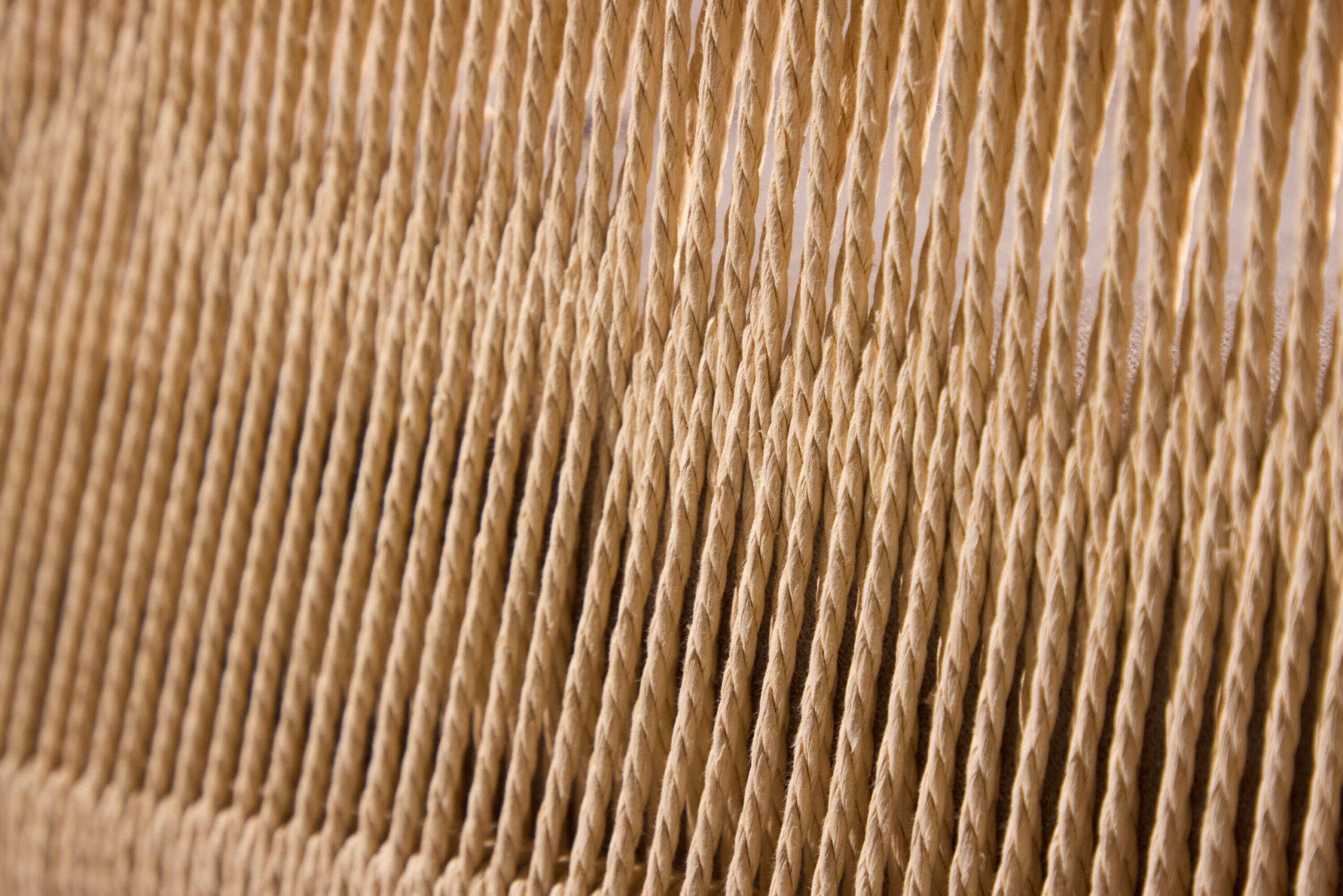 Fauteuil Louie beige - Structure métal et corde tressée – Image 4