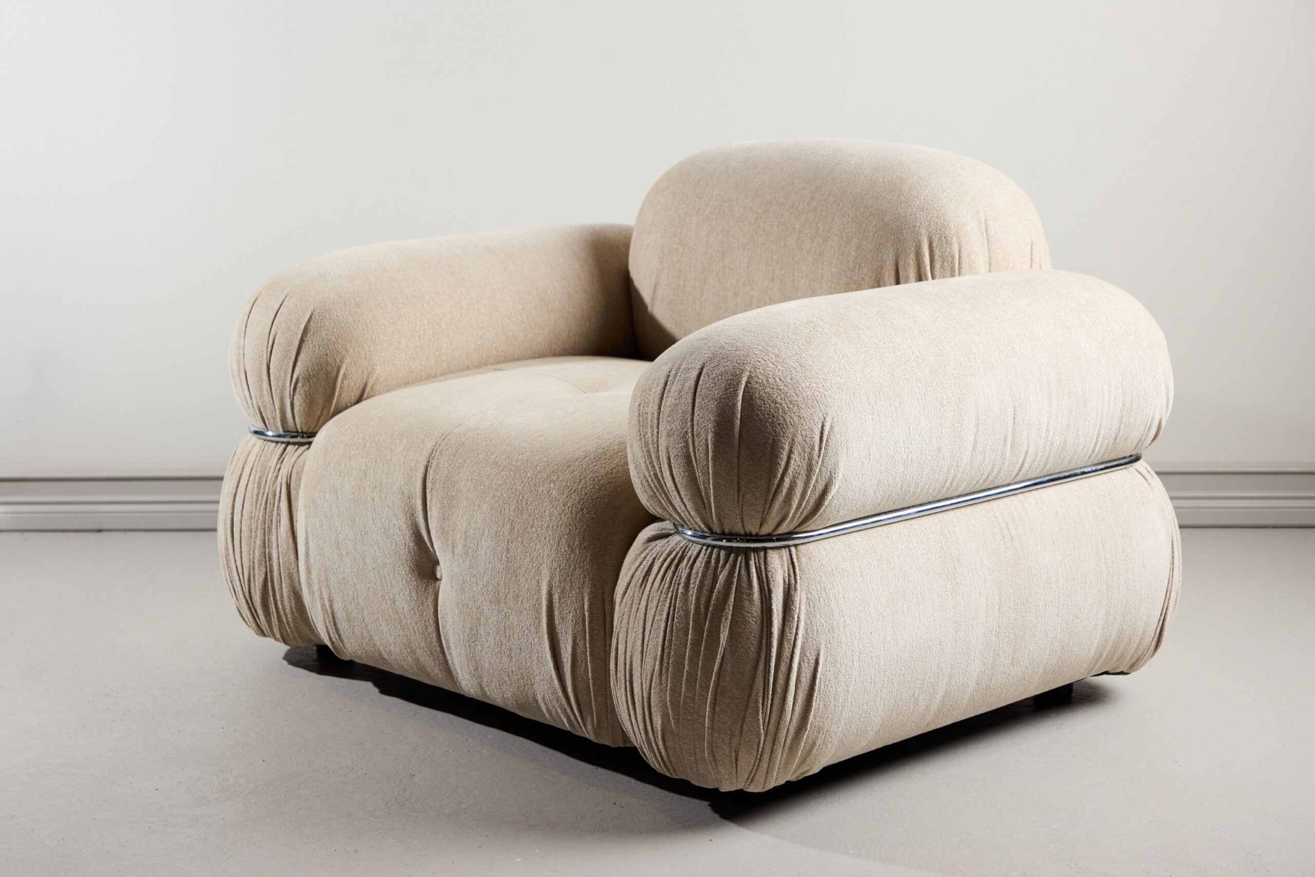 Fauteuil Mika – Tissu beige