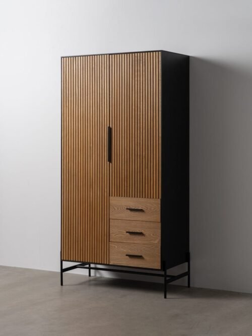Armoire Vinyle Aspect Frêne Poignées Métal Ixia 203cm