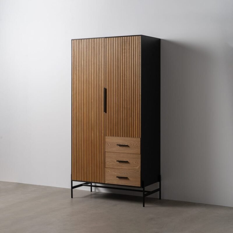Armoire Vinyle Aspect Frêne Poignées Métal Ixia 203cm