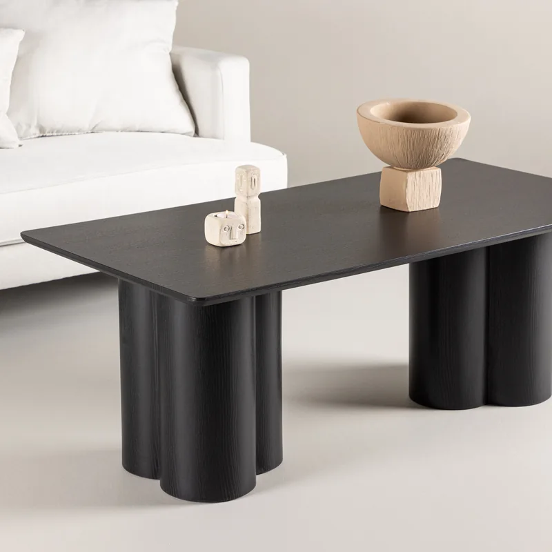 Table basse Olivia noire sur pieds lobés, vue de face