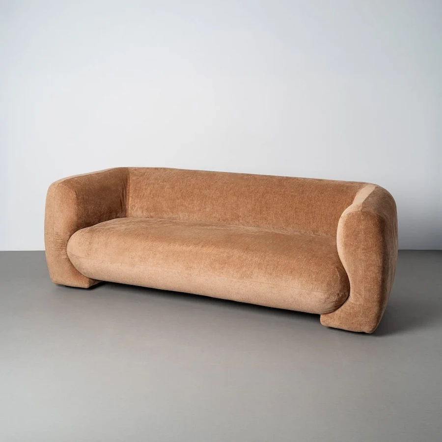 Canapé 3 places arrondi en tissu à pieds noirs Ixia 226 cm Terracotta