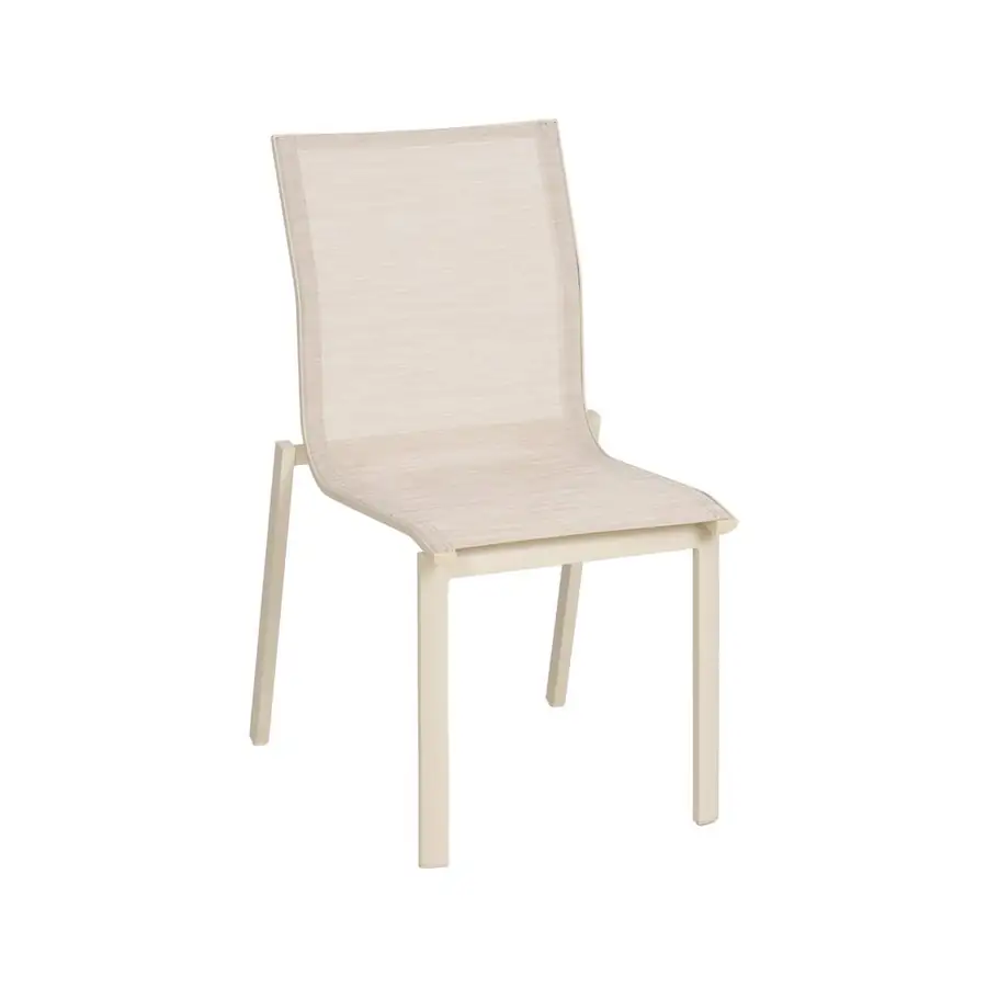 Chaise de jardin en textilène Ixia crème vue de trois quarts, cadre en aluminium