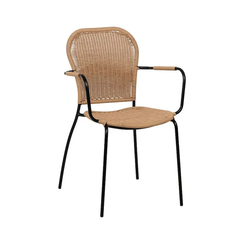 Chaise de jardin à accoudoirs Ixia vue de trois quarts, tressage naturel et cadre en acier noir