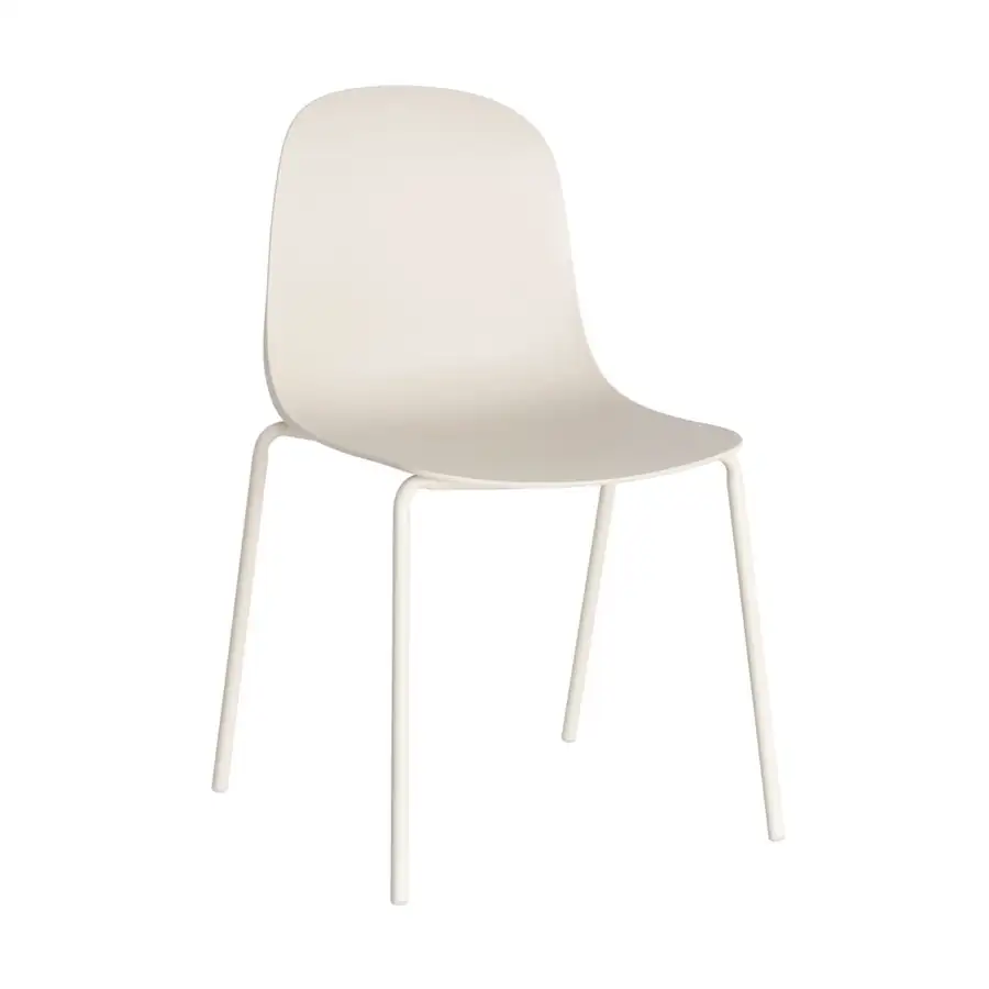 Chaise de jardin empilable à coque Ixia, vue de trois quarts sur fond blanc