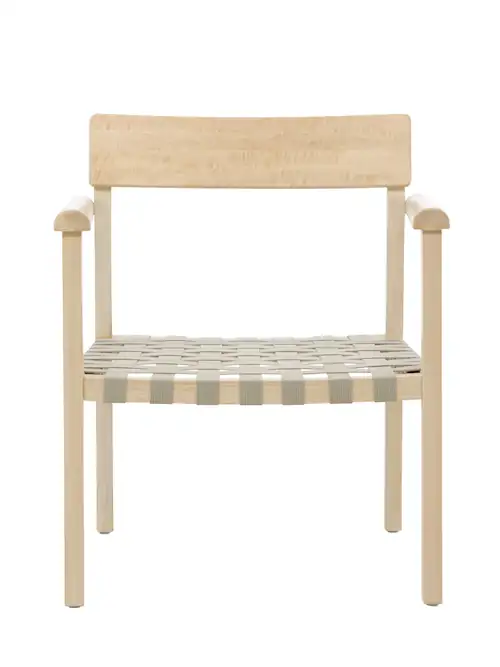 Fauteuil en manguier Krois vu de face, assise en sangles tressées