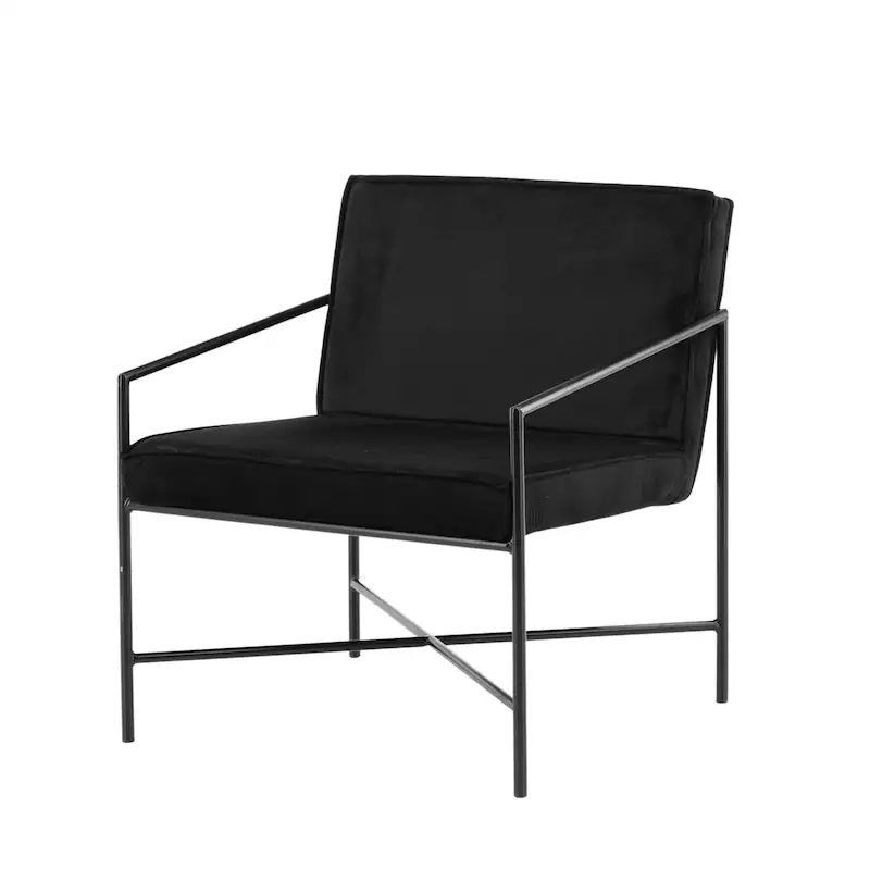 Fauteuil noir en trois quarts avant, accoudoir métallique fin et assise en velours