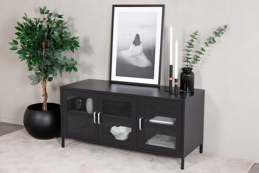 Acero noir, face avant avec poignées argentées et objets décoratifs