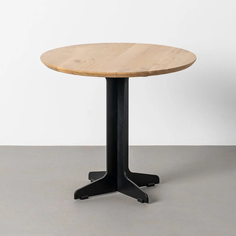 Table basse haute ronde en chêne Ixia, plateau clair sur pied central noir à base en croix