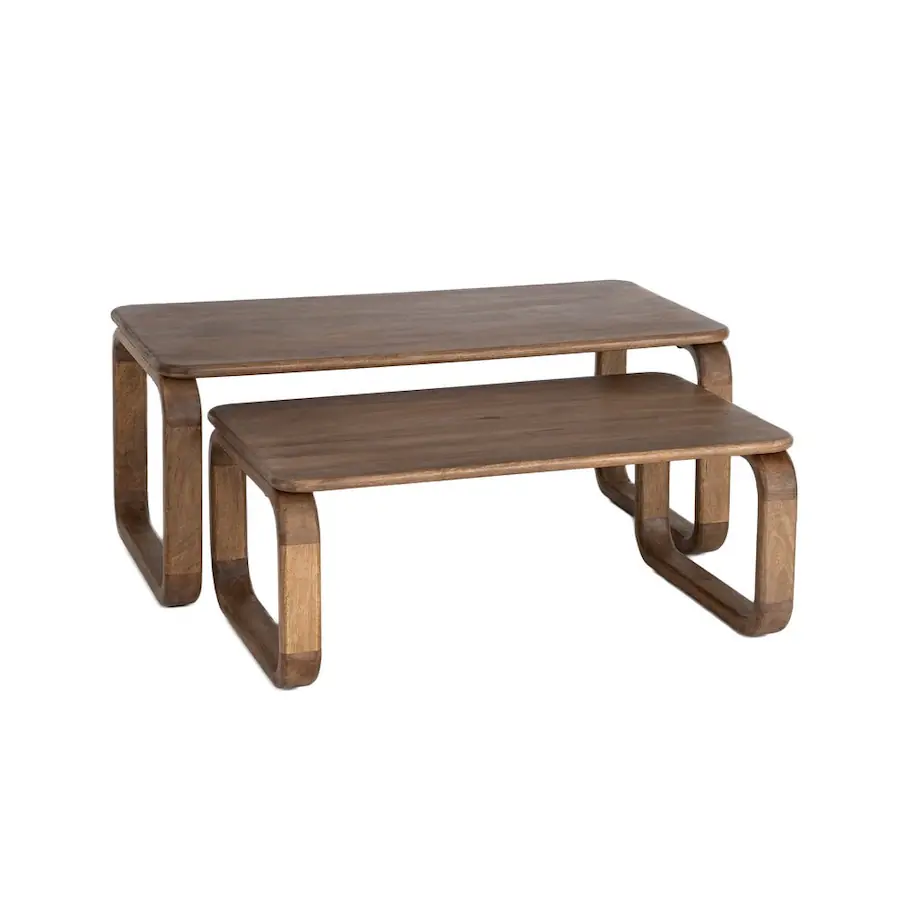 Grande et petite tables en bois emboîtées, fond blanc